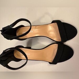 Top Moda Women's Black Suede Heels